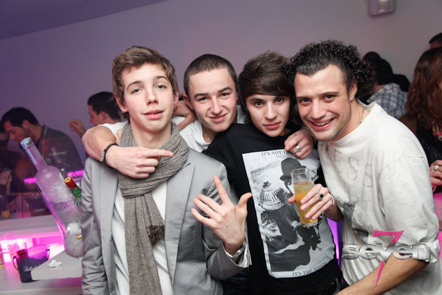 Cliquer pour voir l'image en taille réelle