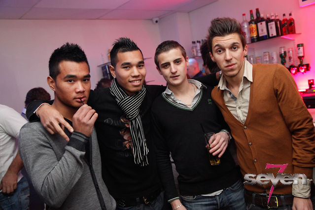 Cliquer pour voir l'image en taille réelle