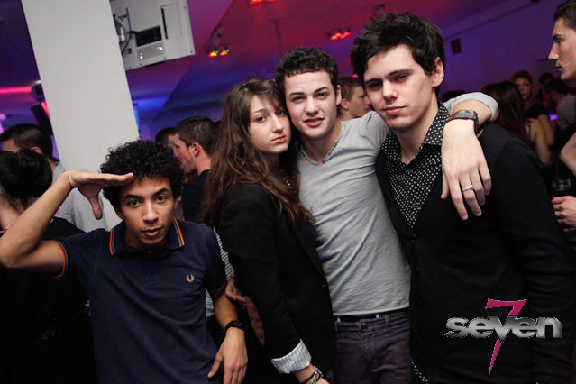 Cliquer pour voir l'image en taille réelle