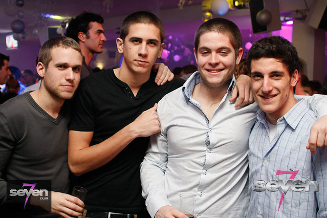 Cliquer pour voir l'image en taille réelle