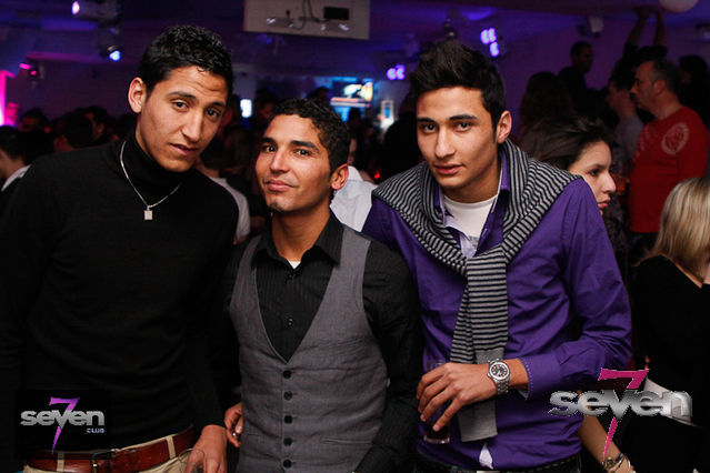 Cliquer pour voir l'image en taille réelle