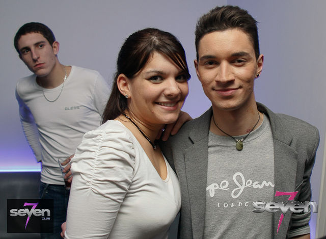 Cliquer pour voir l'image en taille réelle