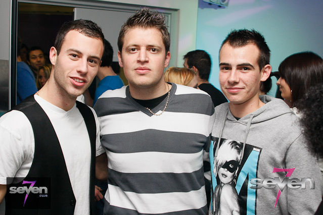 Cliquer pour voir l'image en taille réelle