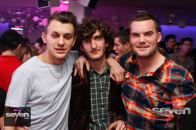 Cliquer pour voir l'image en taille réelle