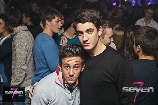 Cliquer pour voir l'image en taille réelle