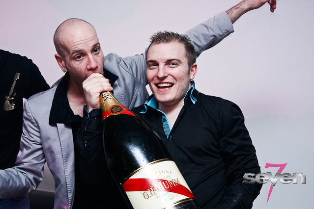 Cliquer pour voir l'image en taille réelle