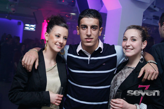 Cliquer pour voir l'image en taille réelle