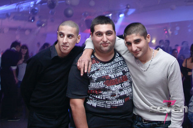 Cliquer pour voir l'image en taille réelle