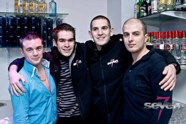 Cliquer pour voir l'image en taille réelle