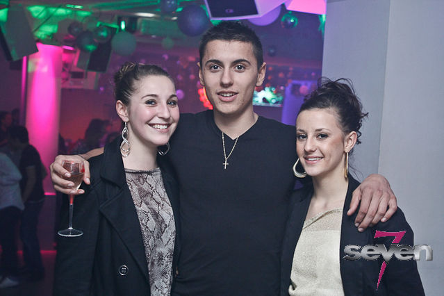 Cliquer pour voir l'image en taille réelle