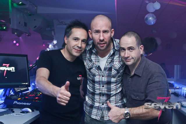 Cliquer pour voir l'image en taille réelle