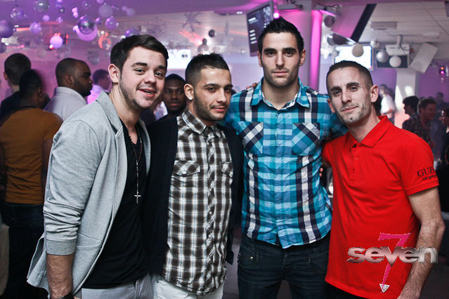 Cliquer pour voir l'image en taille réelle