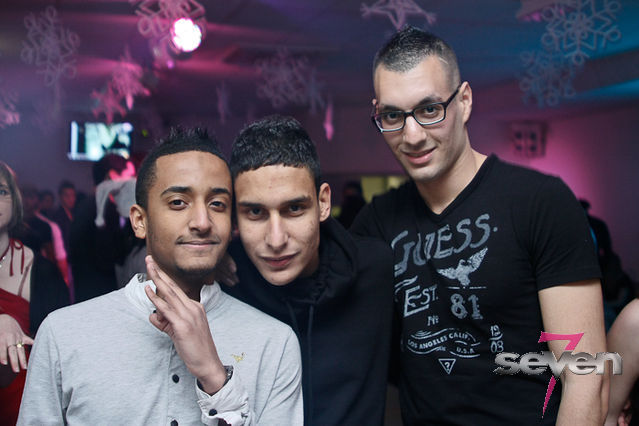 Cliquer pour voir l'image en taille réelle