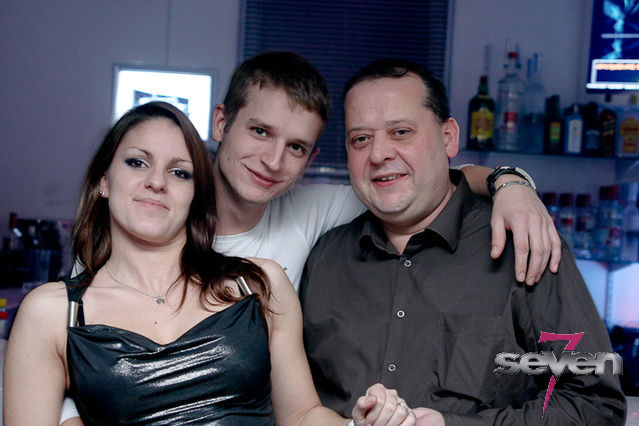 Cliquer pour voir l'image en taille réelle