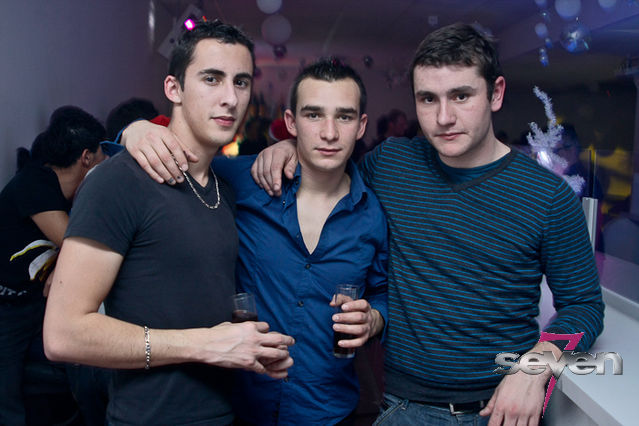 Cliquer pour voir l'image en taille réelle