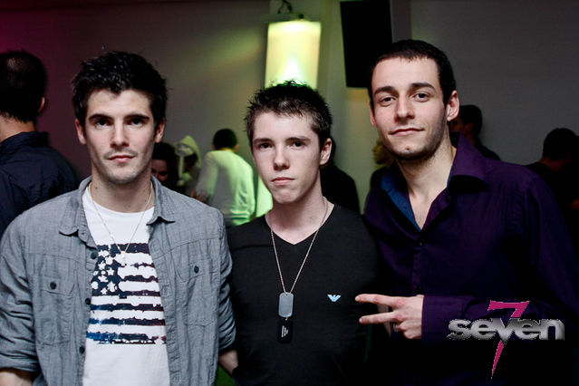 Cliquer pour voir l'image en taille réelle