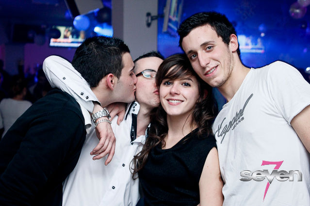 Cliquer pour voir l'image en taille réelle