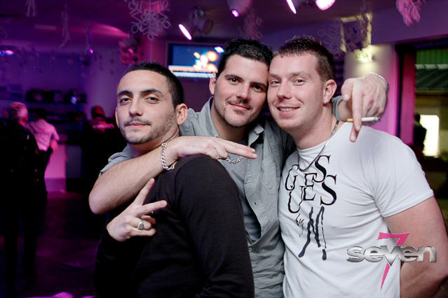 Cliquer pour voir l'image en taille réelle