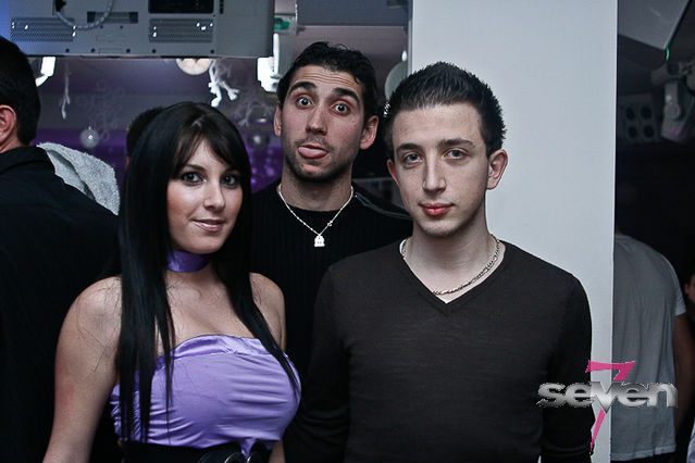 Cliquer pour voir l'image en taille réelle