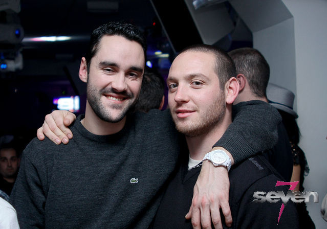 Cliquer pour voir l'image en taille réelle