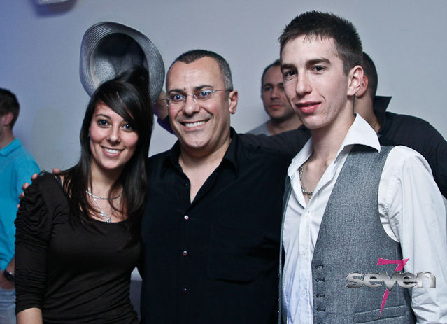 Cliquer pour voir l'image en taille réelle