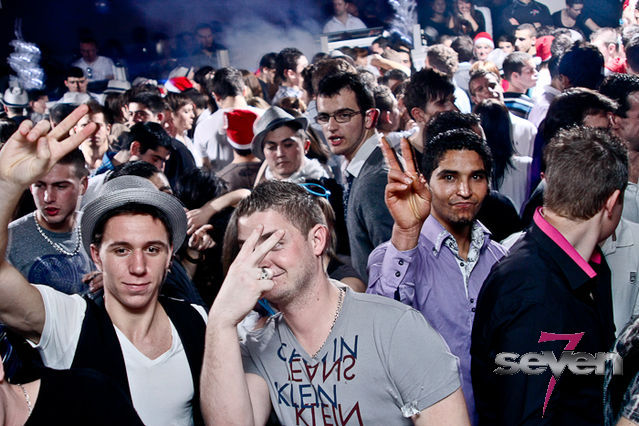 Cliquer pour voir l'image en taille réelle