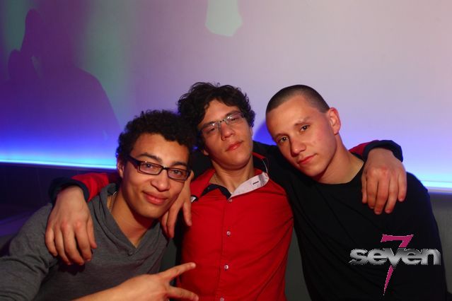 Cliquer pour voir l'image en taille réelle