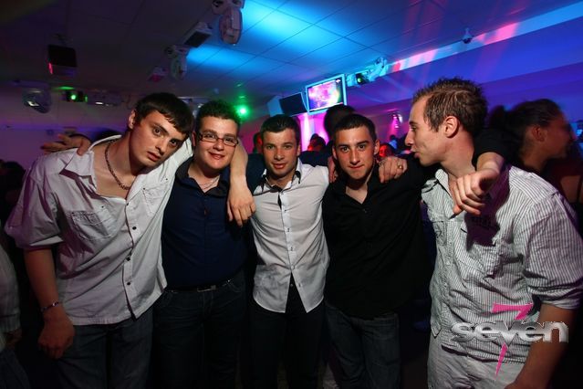 Cliquer pour voir l'image en taille réelle