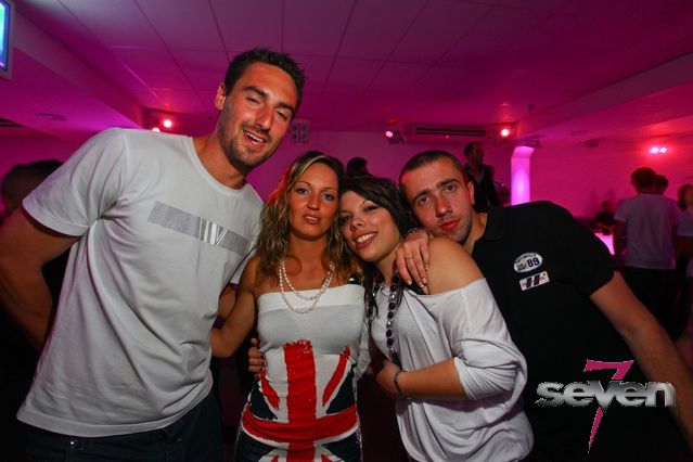 Cliquer pour voir l'image en taille réelle