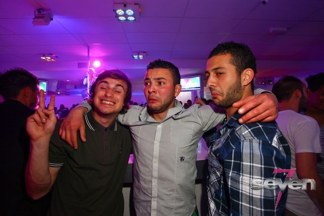 Cliquer pour voir l'image en taille réelle