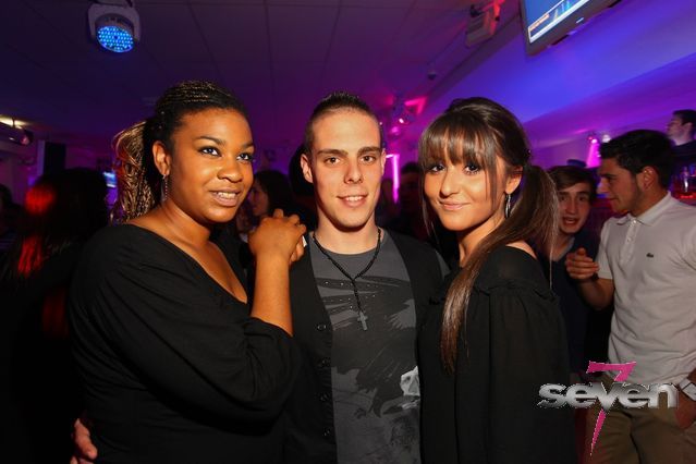 Cliquer pour voir l'image en taille réelle