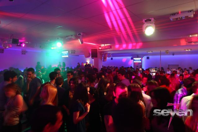 Cliquer pour voir l'image en taille réelle