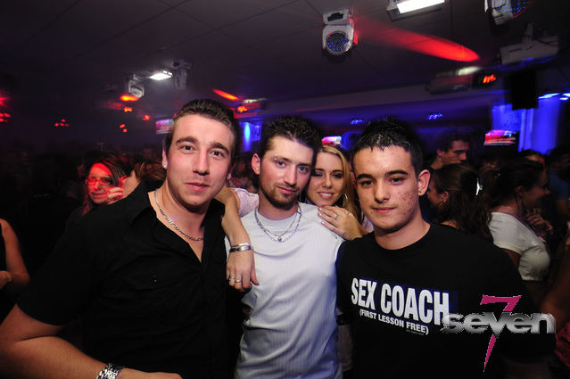 Cliquer pour voir l'image en taille réelle