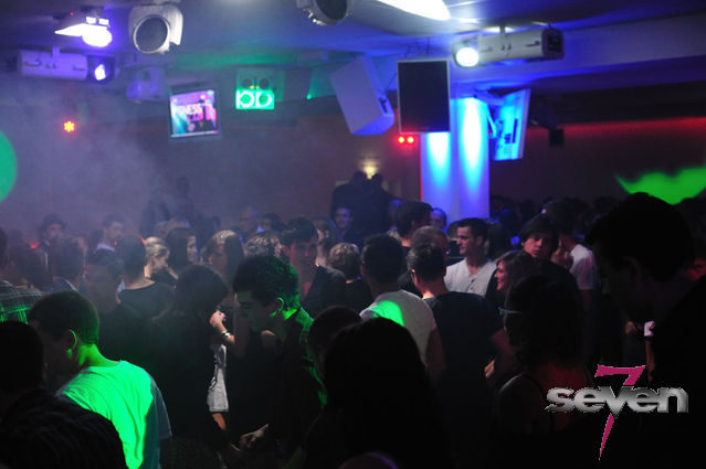 Cliquer pour voir l'image en taille réelle