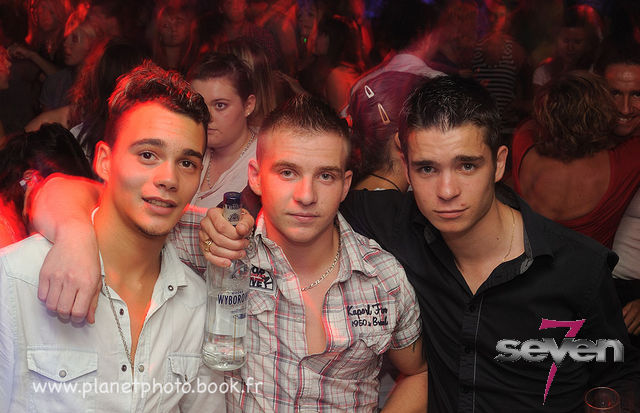 Cliquer pour voir l'image en taille réelle