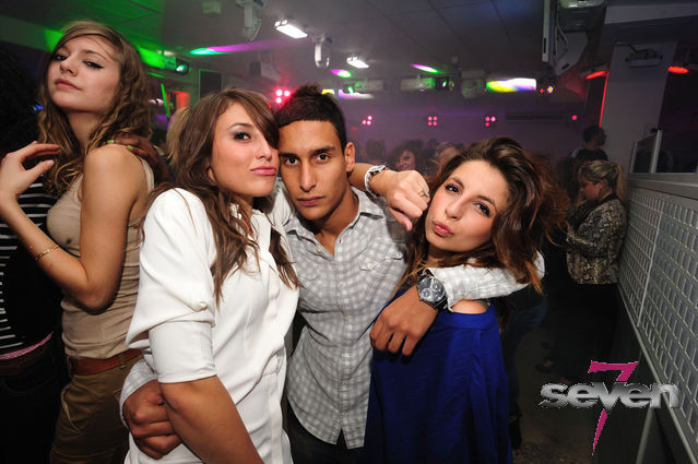 Cliquer pour voir l'image en taille réelle