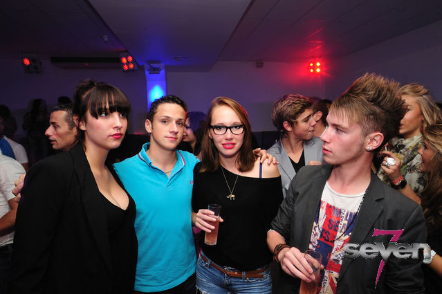 Cliquer pour voir l'image en taille réelle