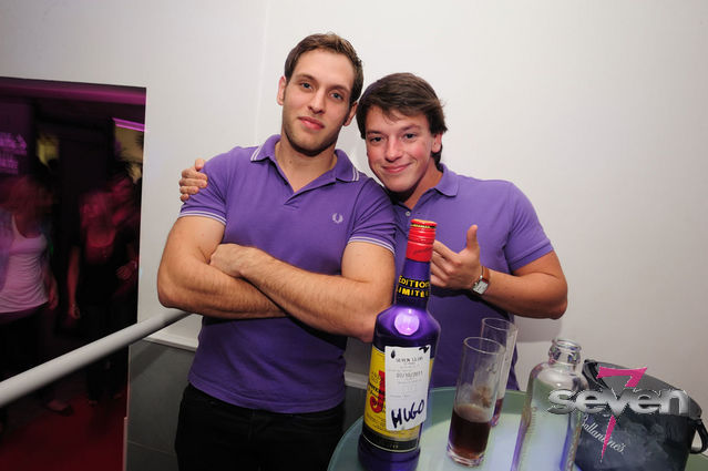 Cliquer pour voir l'image en taille réelle