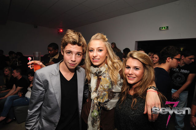 Cliquer pour voir l'image en taille réelle