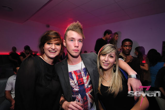 Cliquer pour voir l'image en taille réelle