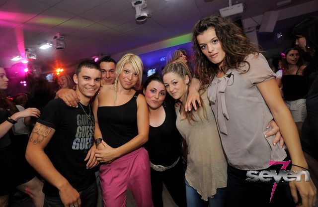 Cliquer pour voir l'image en taille réelle