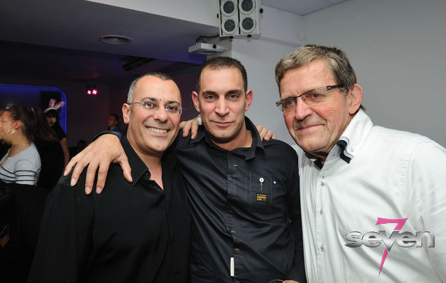 Cliquer pour voir l'image en taille réelle