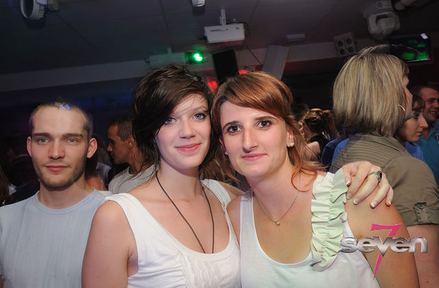 Cliquer pour voir l'image en taille réelle