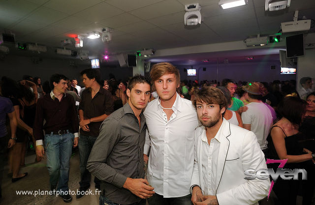 Cliquer pour voir l'image en taille réelle