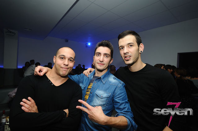 Cliquer pour voir l'image en taille réelle