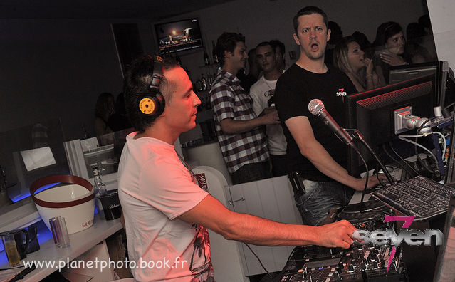 Cliquer pour voir l'image en taille réelle