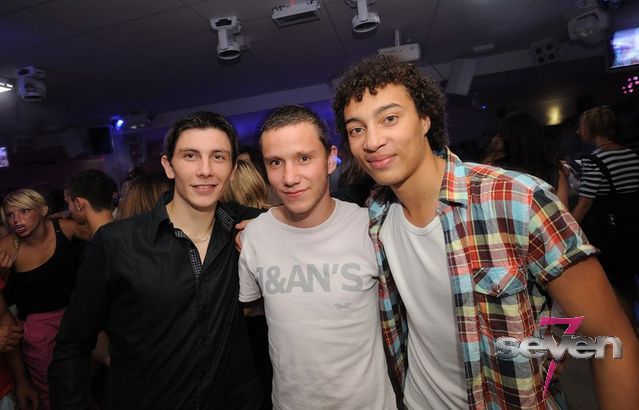 Cliquer pour voir l'image en taille réelle