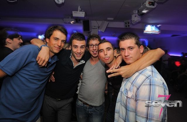 Cliquer pour voir l'image en taille réelle