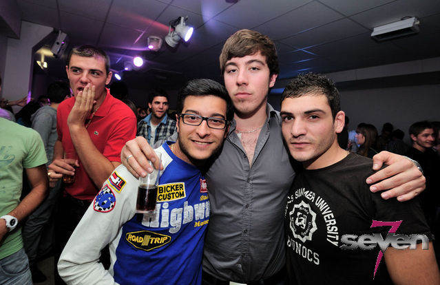 Cliquer pour voir l'image en taille réelle