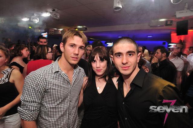 Cliquer pour voir l'image en taille réelle